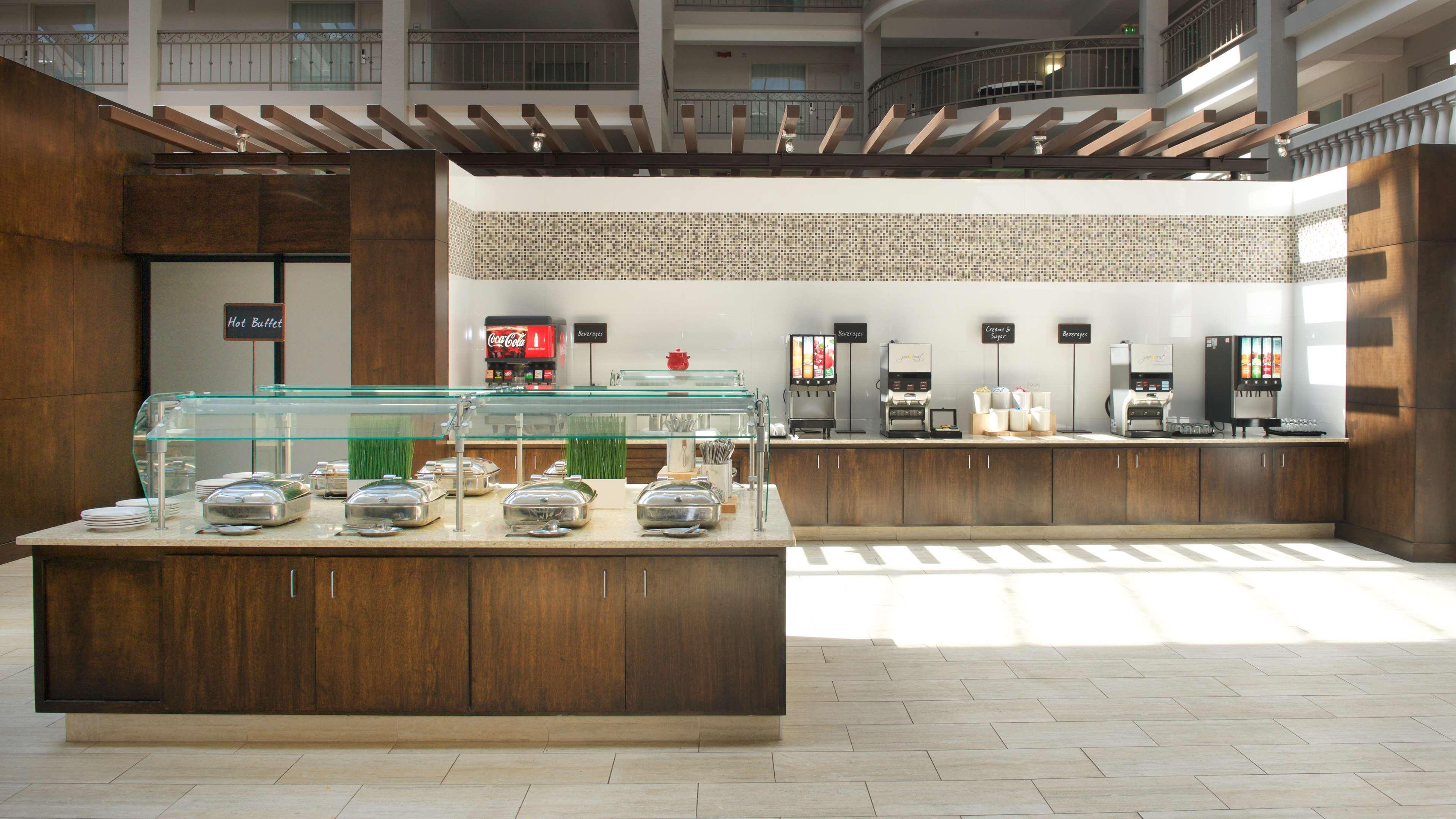 Embassy Suites By Hilton Colorado Springs Dış mekan fotoğraf