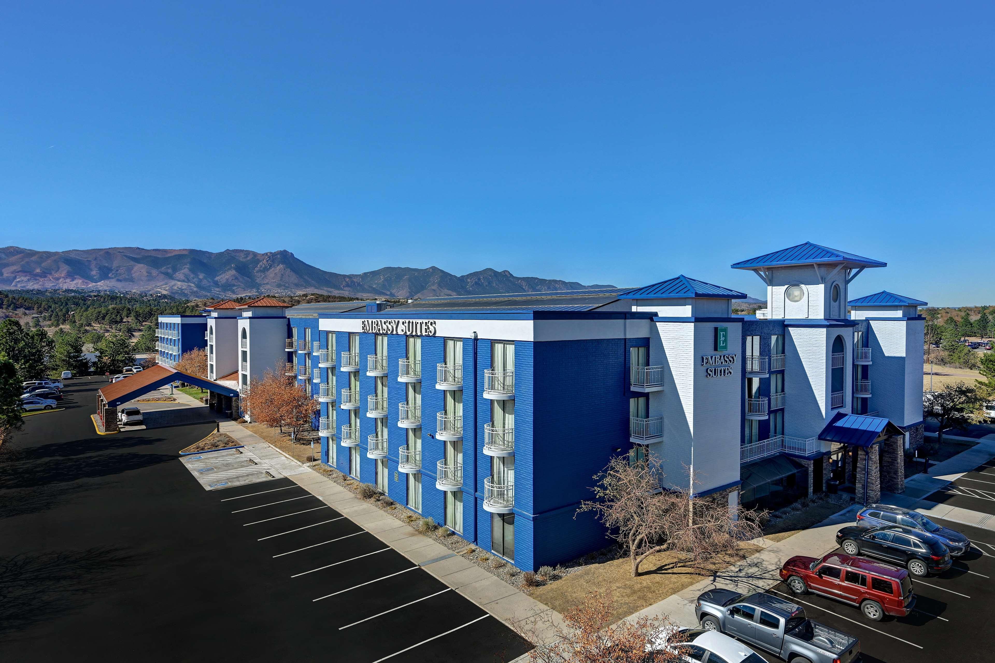 Embassy Suites By Hilton Colorado Springs Dış mekan fotoğraf