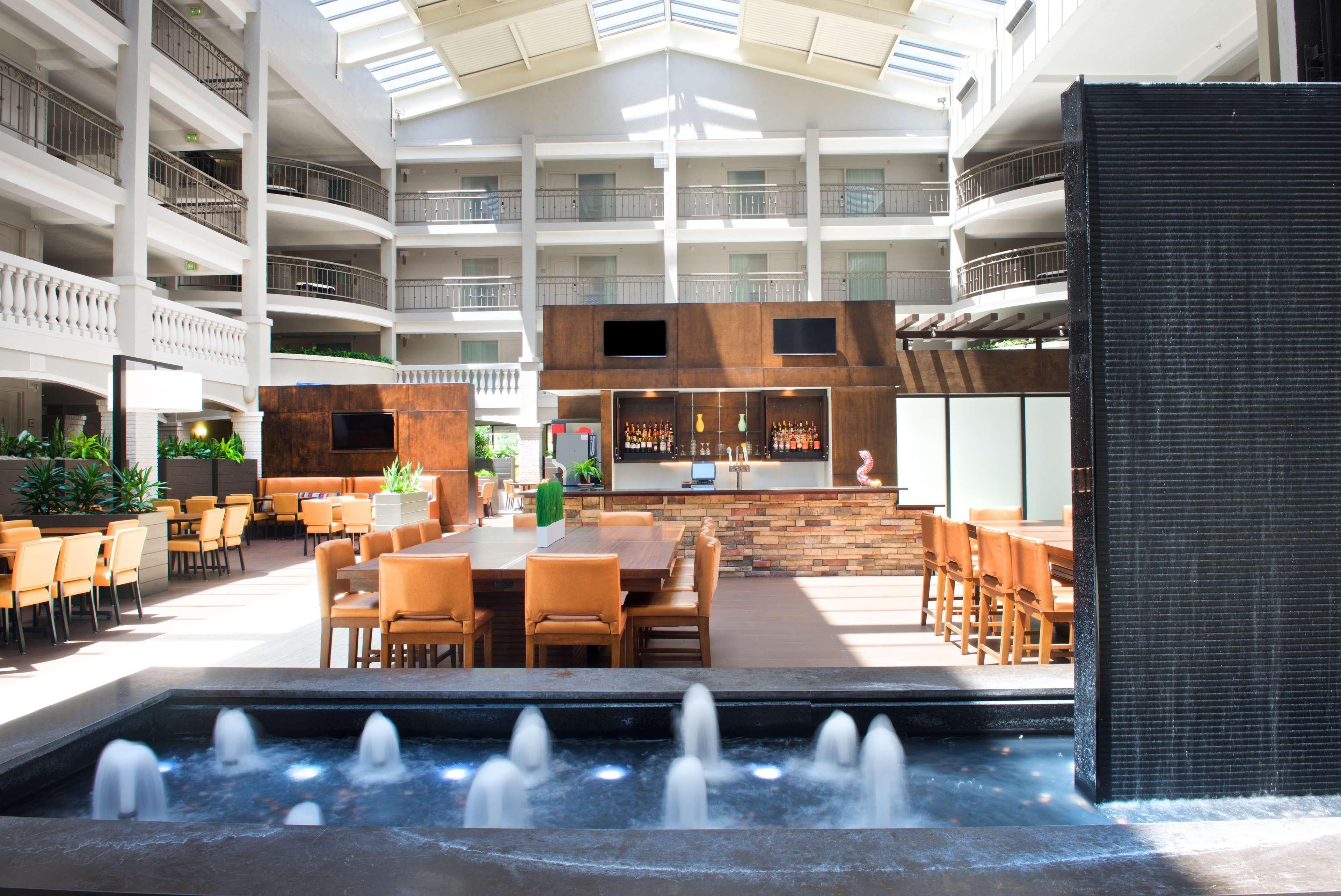 Embassy Suites By Hilton Colorado Springs Dış mekan fotoğraf