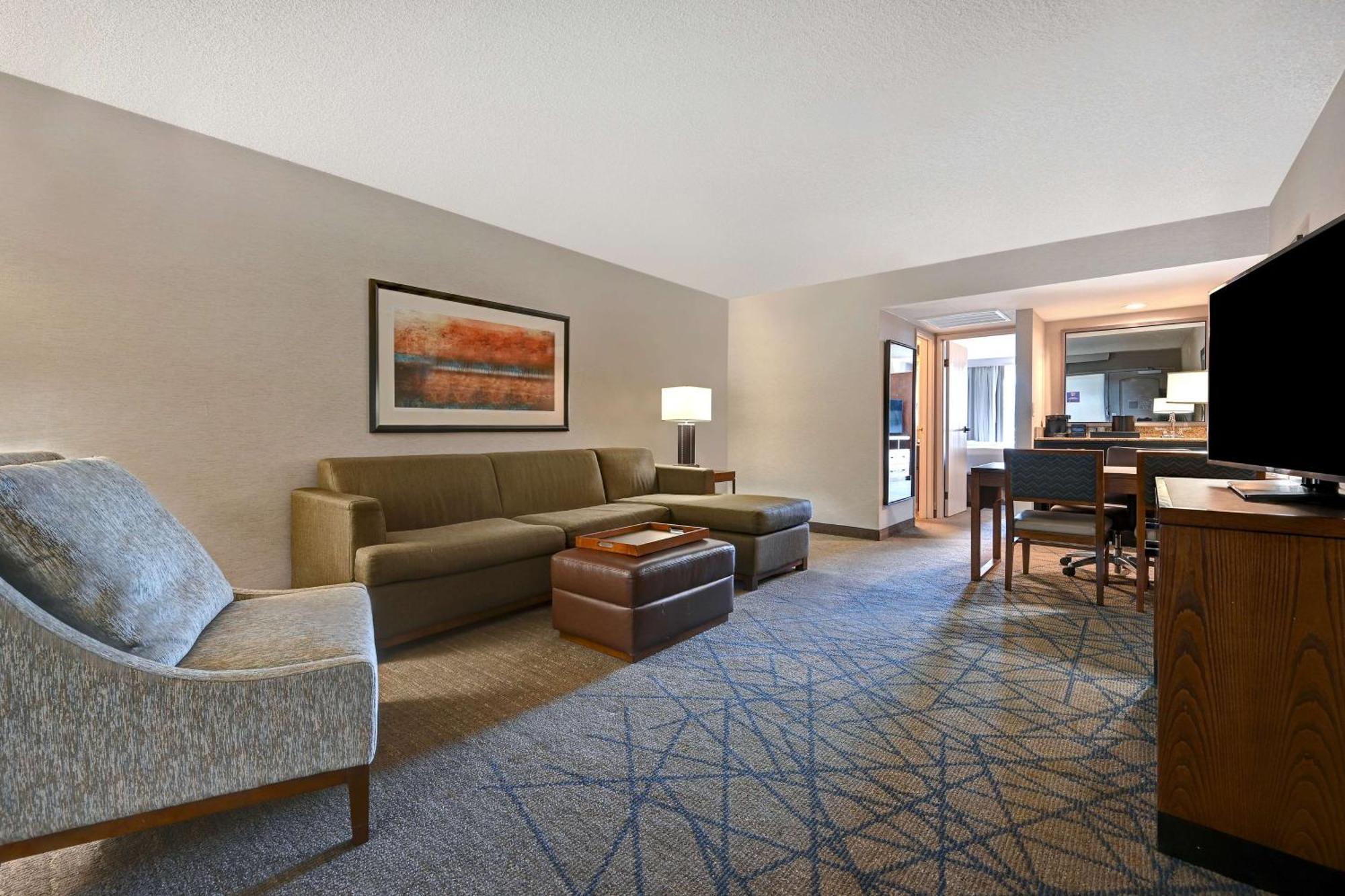 Embassy Suites By Hilton Colorado Springs Dış mekan fotoğraf